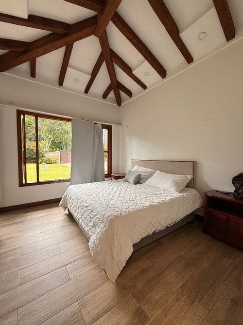 Casa de 4 alcobas en venta en Llano Grande, Rionegro · foto 18 de 24