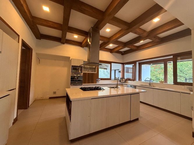 Casa de 4 alcobas en venta en Llano Grande, Rionegro · foto 13 de 24