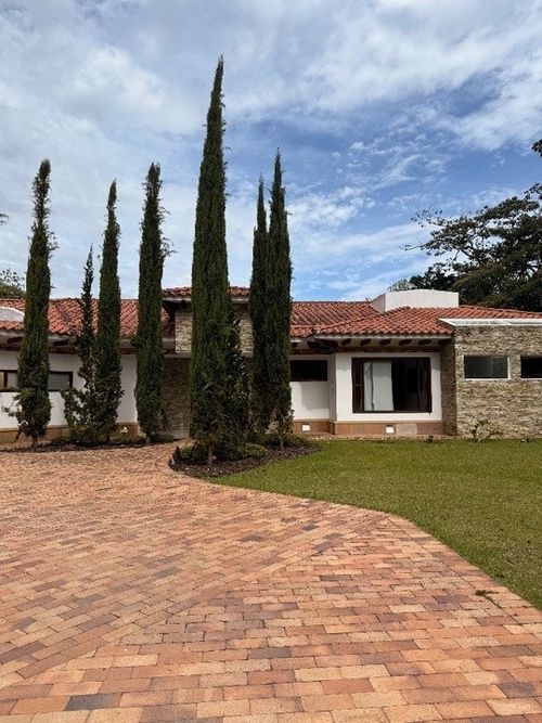 Casa de 4 alcobas en venta en Llano Grande, Rionegro · foto 2 de 24
