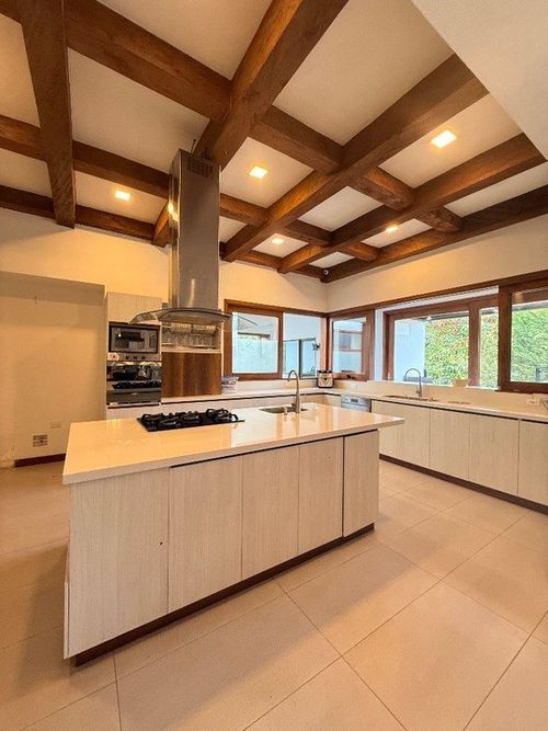 Casa de 4 alcobas en venta en Llano Grande, Rionegro · foto 8 de 24
