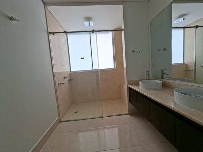 Apartamento de 4 alcobas en venta en El Peñon, Cali, 216 m² · foto 2 de 9
