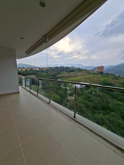 Apartamento de 4 alcobas en venta en El Peñon, Cali, 216 m² · foto 3 de 9