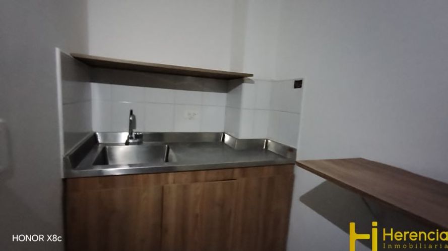 Local en arriendo en Colombia, Medellín, 160 m² · foto 10 de 18