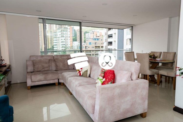 Apartamento de 3 alcobas en venta en Lalinde, Medellín, 13 m² · foto 2 de 18