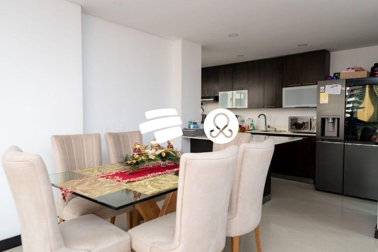 Apartamento de 3 alcobas en venta en Lalinde, Medellín, 13 m² · foto 4 de 18