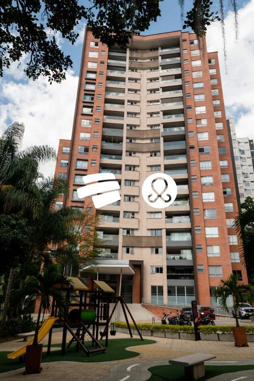 Apartamento de 3 alcobas en venta en Lalinde, Medellín, 13 m² · foto 16 de 18