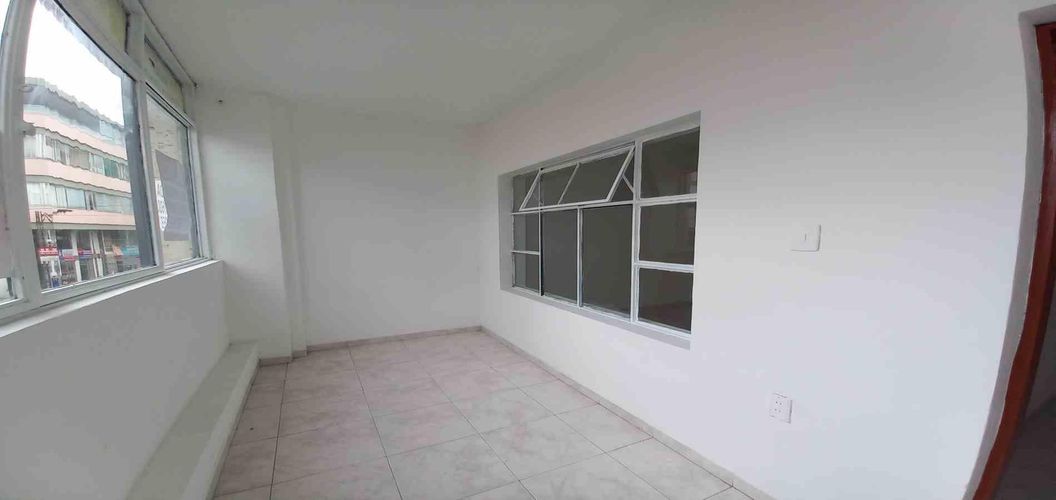Local en venta en Sector Lago Uribe, Pereira, 210 m² · foto 3 de 17
