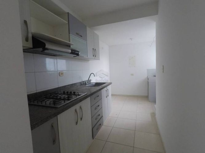 Apartamento de 3 alcobas en venta en Castilla La Nueva, Montería, 84 m² · foto 4 de 10