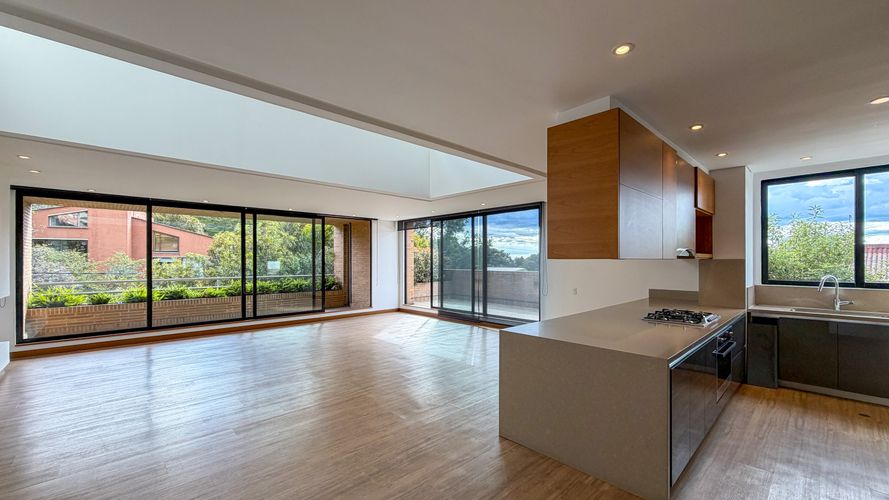 Apartamento de 3 alcobas en venta en Santa Barbara Alta, Bogotá, 286 m² · foto 6 de 22