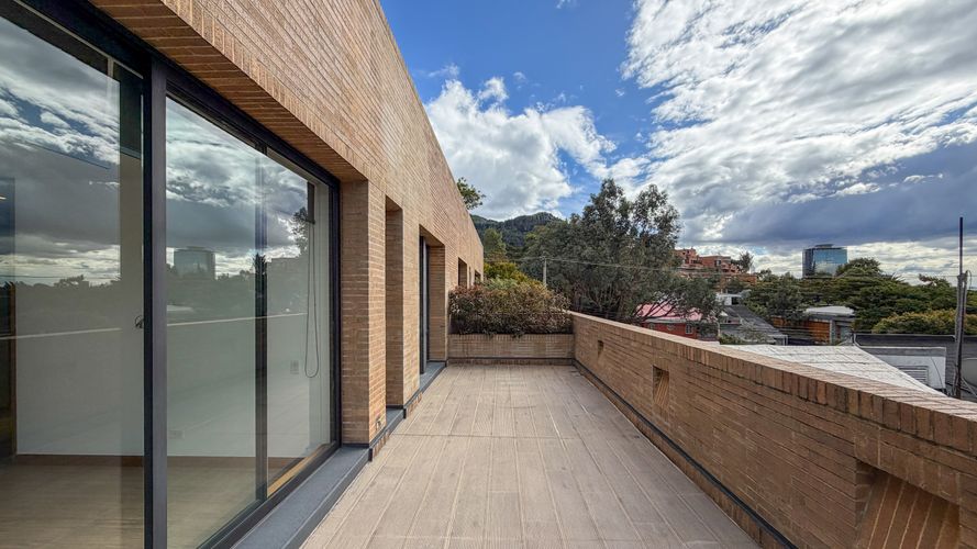 Apartamento de 3 alcobas en venta en Santa Barbara Alta, Bogotá, 286 m² · foto 15 de 22