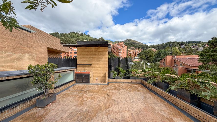 Apartamento de 3 alcobas en venta en Santa Barbara Alta, Bogotá, 286 m² · foto 20 de 22
