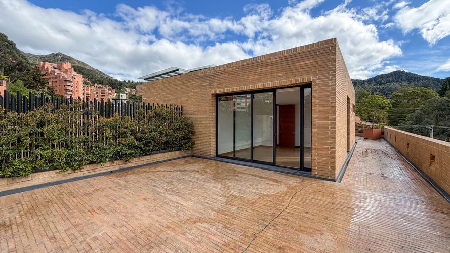 Apartamento de 3 alcobas en venta en Santa Barbara Alta, Bogotá, 286 m² · foto 21 de 22