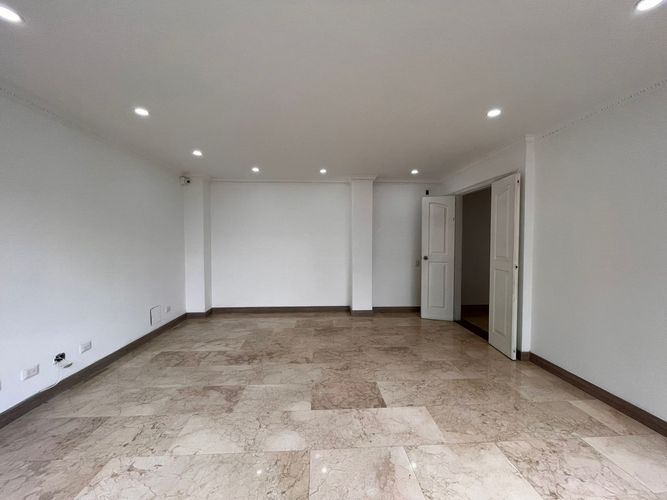 Casa de 4 alcobas en arriendo en El Poblado, Medellín, 600 m² · foto 10 de 20