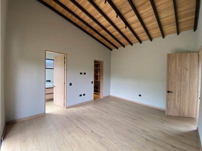 Finca en venta en El Retiro, 230 m² · foto 5 de 19