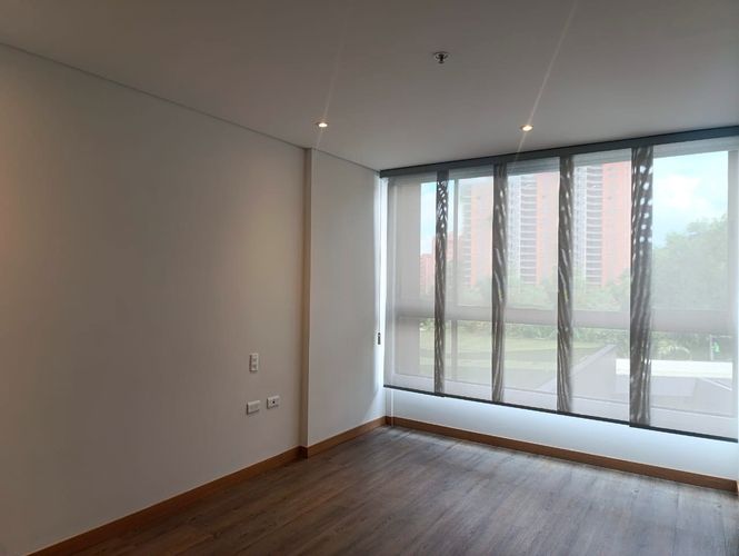 Apartamento de 2 alcobas en arriendo en El Poblado, Medellín, 87 m² · foto 6 de 19
