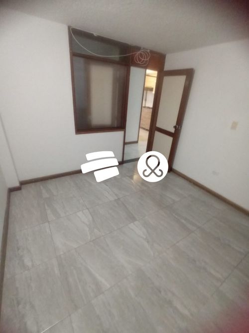 Casa en venta en Engativá, Bogotá · foto 4 de 24