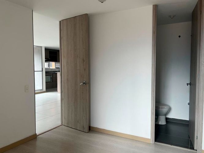 Apartamento de 2 alcobas en venta en Las Antillas, Envigado, 67 m² · foto 9 de 13