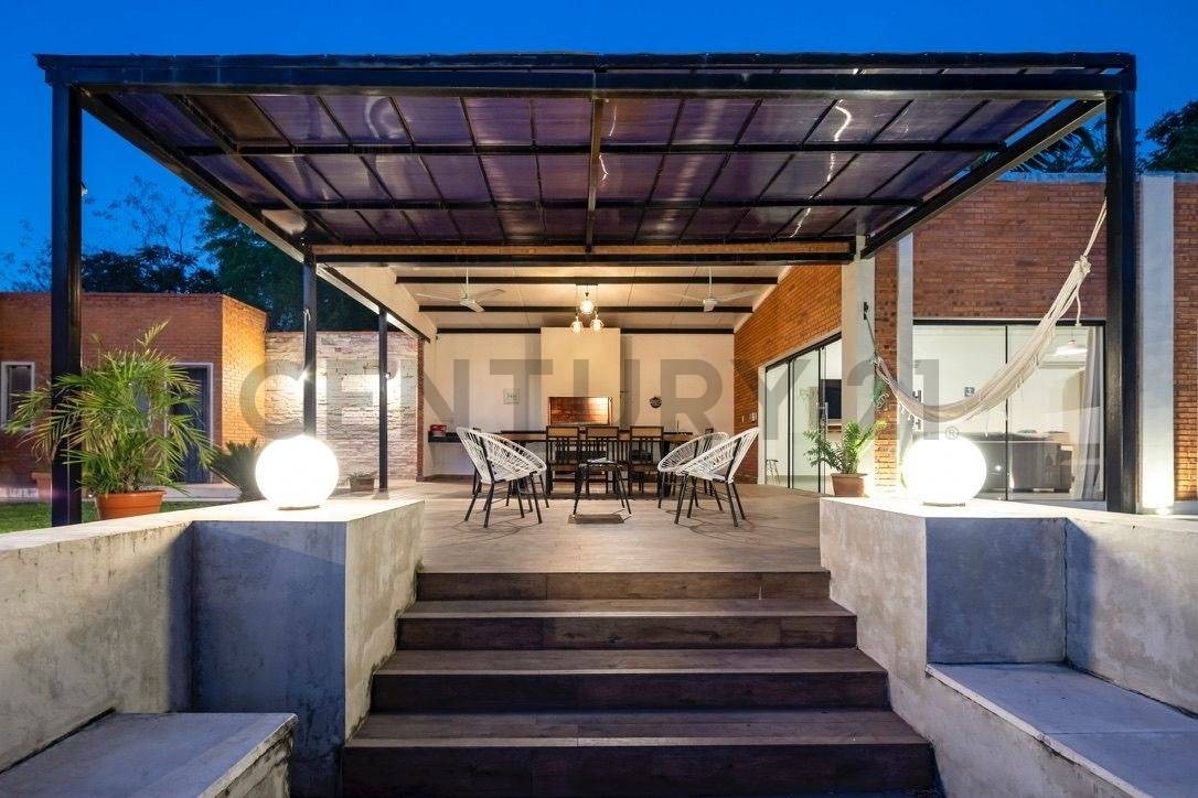 EN VENTA – Casa de 3 Dormitorios en Zona Céntrica de San Bernardino — foto 2