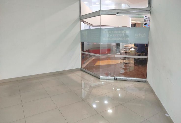 Local en venta en El Poblado, Medellín, 40 m² · foto 6 de 6