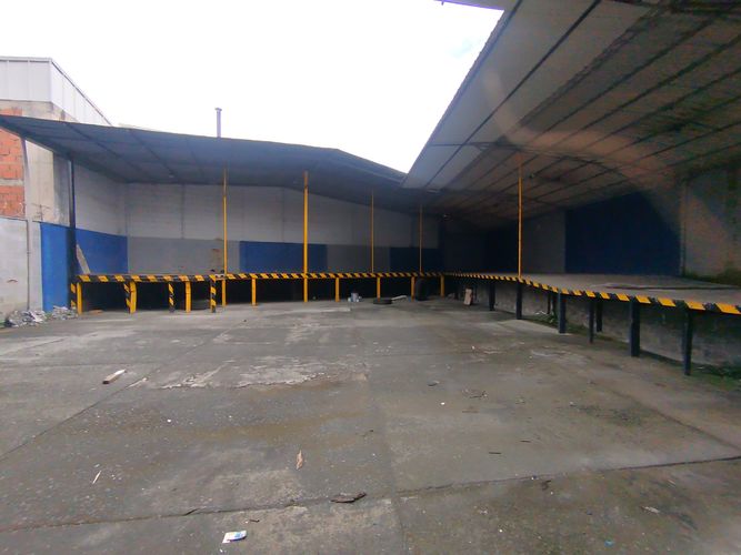 Bodega en arriendo en La Badea, Dosquebradas, 320 m² · foto 8 de 12
