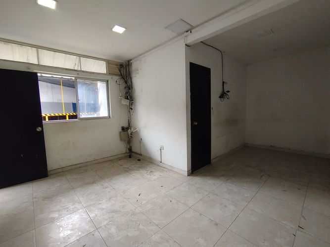 Bodega en arriendo en La Badea, Dosquebradas, 320 m² · foto 10 de 12