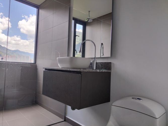 Apartamento de 2 alcobas en venta en El Poblado, Medellín, 105 m² · foto 8 de 17