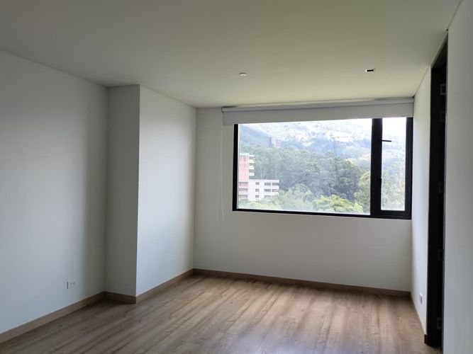 Apartamento de 2 alcobas en venta en El Poblado, Medellín, 105 m² · foto 15 de 17