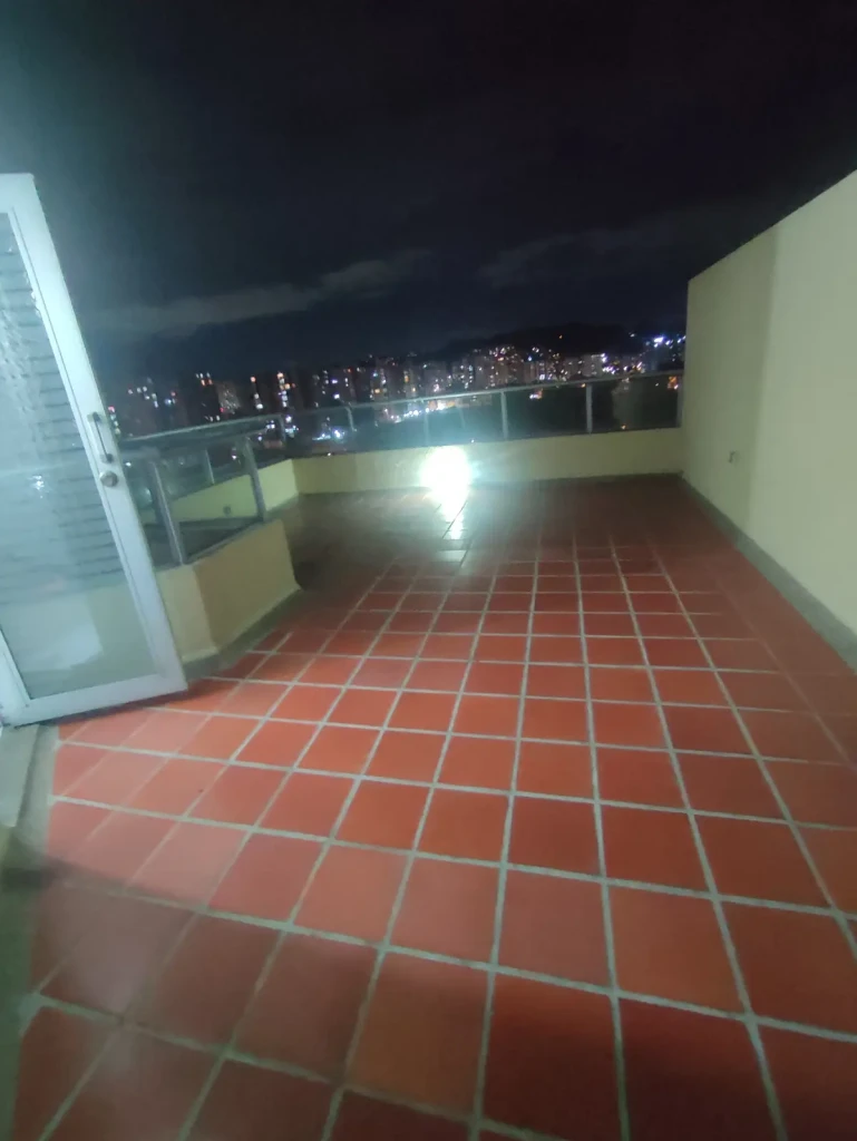 Apartamento en venta en Cantalejo, Bogotá · foto 8 de 24