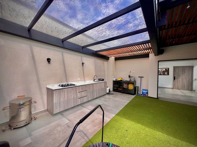 Casa de 5 alcobas en venta en Los Colores, Medellín, 650 m² · foto 21 de 24