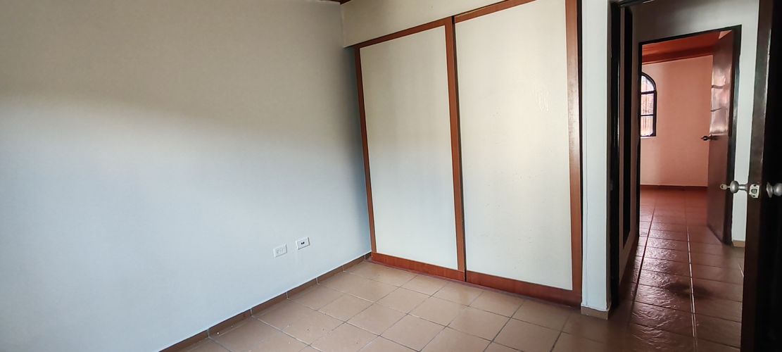 Casa de 4 alcobas en venta en Riveras Del Rosario, Jamundí, 86 m² · foto 9 de 21