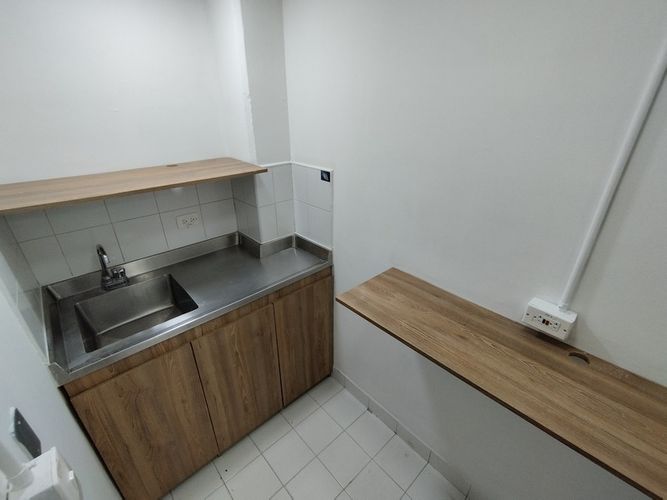 Local en arriendo en Colombia, Medellín, 147 m² · foto 10 de 11
