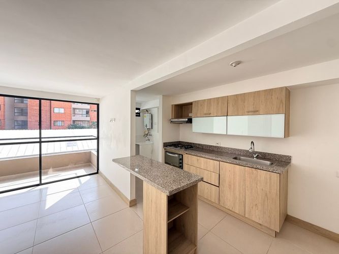 Apartamento de 3 alcobas en venta en La Ceja, 71 m² · foto 3 de 18