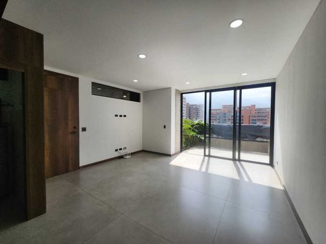 Apartamento de 2 alcobas en arriendo en El Poblado, Medellín, 100 m² · foto 3 de 15
