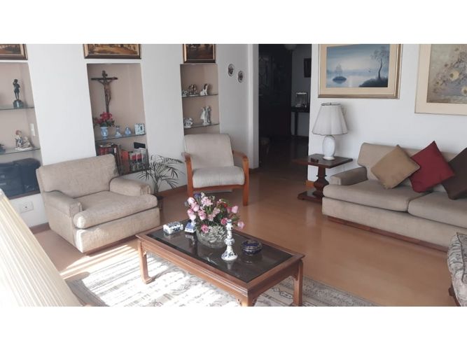 Apartamento en venta en Santa Barbara, Bogotá · foto 4 de 24