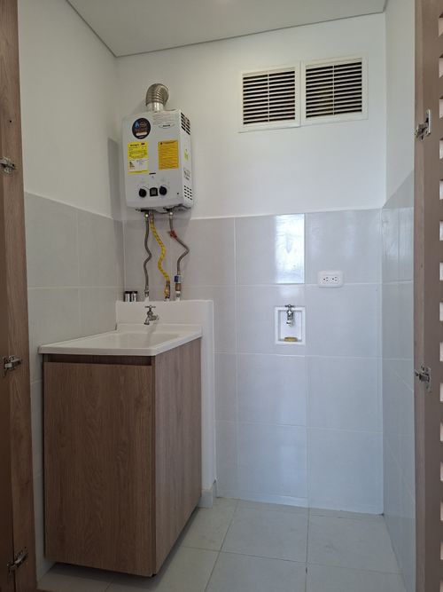Apartamento de 1 alcoba en arriendo en Centro Comercial Mazuren, Bogotá, 31 m² · foto 8 de 20
