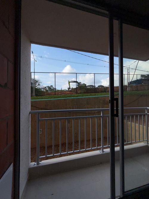 Apartamento de 3 alcobas en venta en Guayanas, Floridablanca, 62 m² · foto 2 de 16