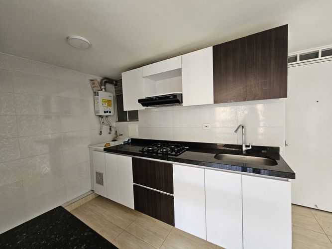 Apartamento de 3 alcobas en venta en La Prosperidad, Madrid, 56 m² · foto 15 de 24
