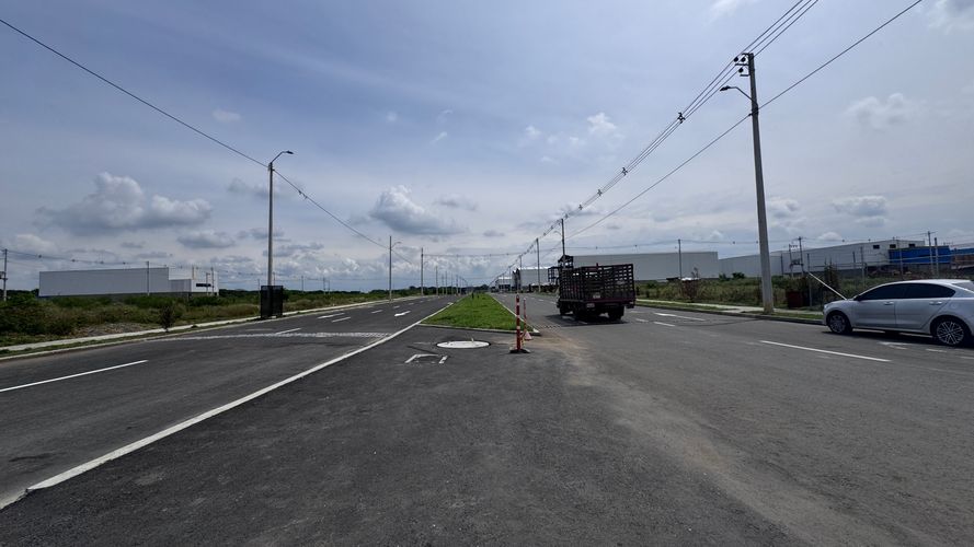 Lote en venta en Palmaseca, Yumbo, 4998 m² · foto 2 de 24
