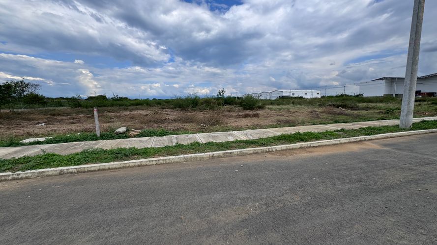 Lote en venta en Palmaseca, Yumbo, 4998 m² · foto 14 de 24