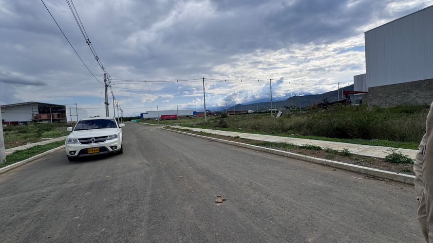 Lote en venta en Palmaseca, Yumbo, 4998 m² · foto 15 de 24