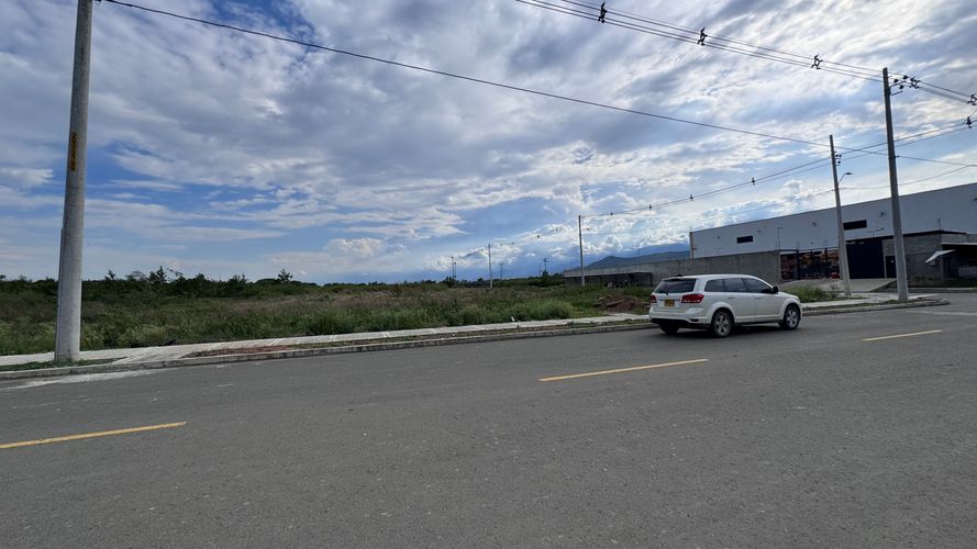 Lote en venta en Arroyohondo, Yumbo, 5000 m² · foto 17 de 24