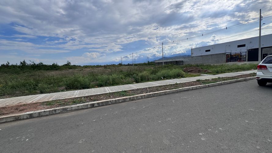 Lote en venta en Arroyohondo, Yumbo, 5998 m² · foto 15 de 24