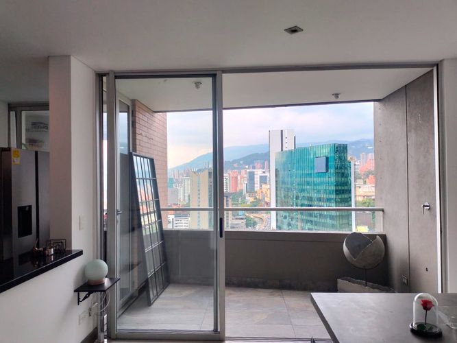 Apartamento de 3 alcobas en arriendo en El Poblado, Medellín, 120 m² · foto 2 de 17