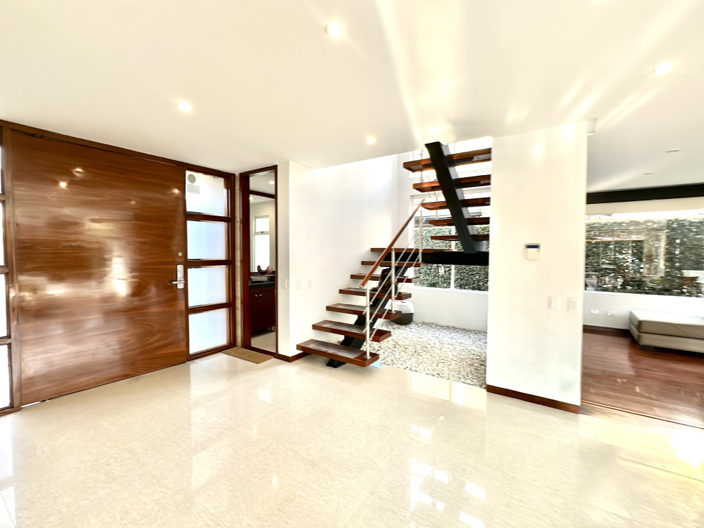 Casa en venta en Centro, Cajicá · foto 2 de 24