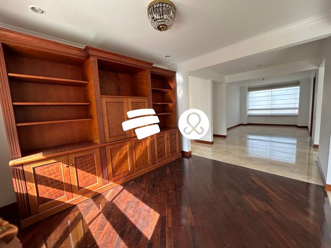 Apartamento de 3 alcobas en venta en El Tesoro, Medellín, 192 m² · foto 6 de 12