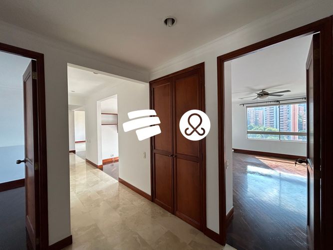Apartamento de 3 alcobas en venta en El Tesoro, Medellín, 192 m² · foto 8 de 12