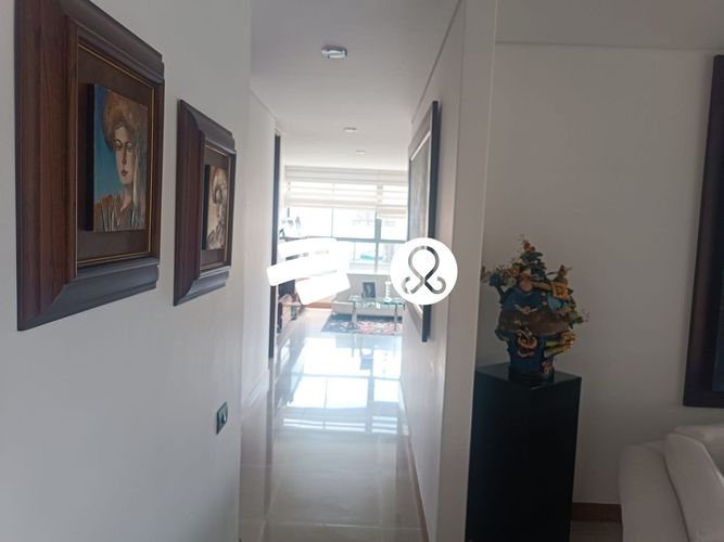 Apartamento de 4 alcobas en venta en El Poblado, Medellín, 208 m² · foto 8 de 17