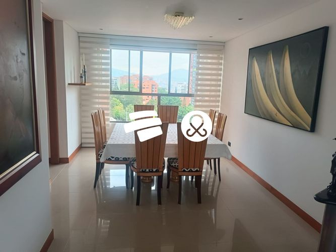 Apartamento de 4 alcobas en venta en El Poblado, Medellín, 208 m² · foto 10 de 17