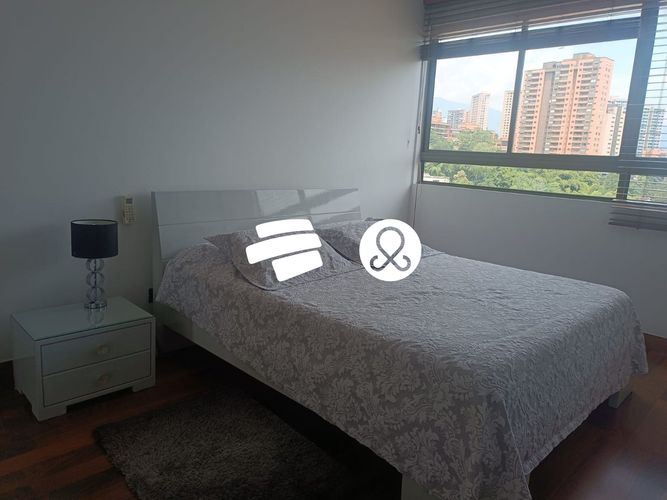 Apartamento de 4 alcobas en venta en El Poblado, Medellín, 208 m² · foto 12 de 17