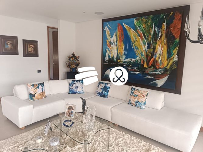 Apartamento de 4 alcobas en venta en El Poblado, Medellín, 208 m² · foto 16 de 17